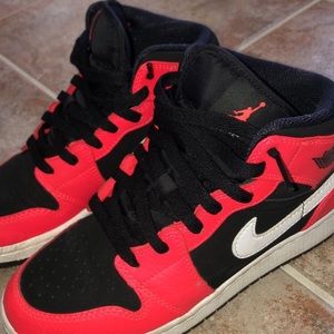 Jordan 1 Infrared 5Y/ 6.5 Women